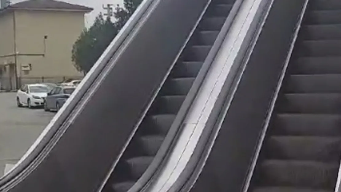 Bu merdivenler boşu boşuna çalışıyor