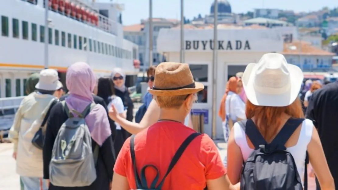 Büyükada'ya tur keyfi