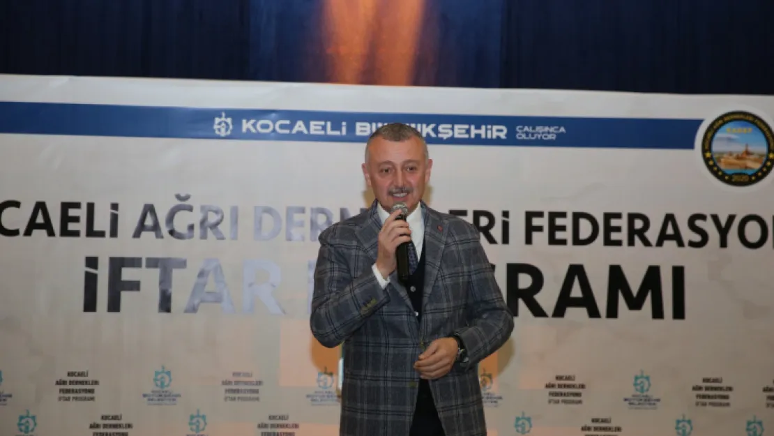 Büyükakın, Ağrı ve Trabzon il derneklerinin iftar programına katıldı
