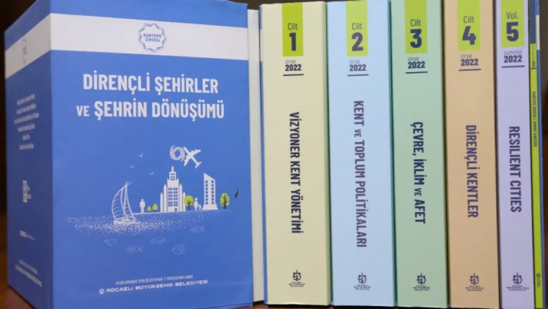 Büyükşehir, 4. Kartepe Zirvesi'ni kitaplaştırdı
