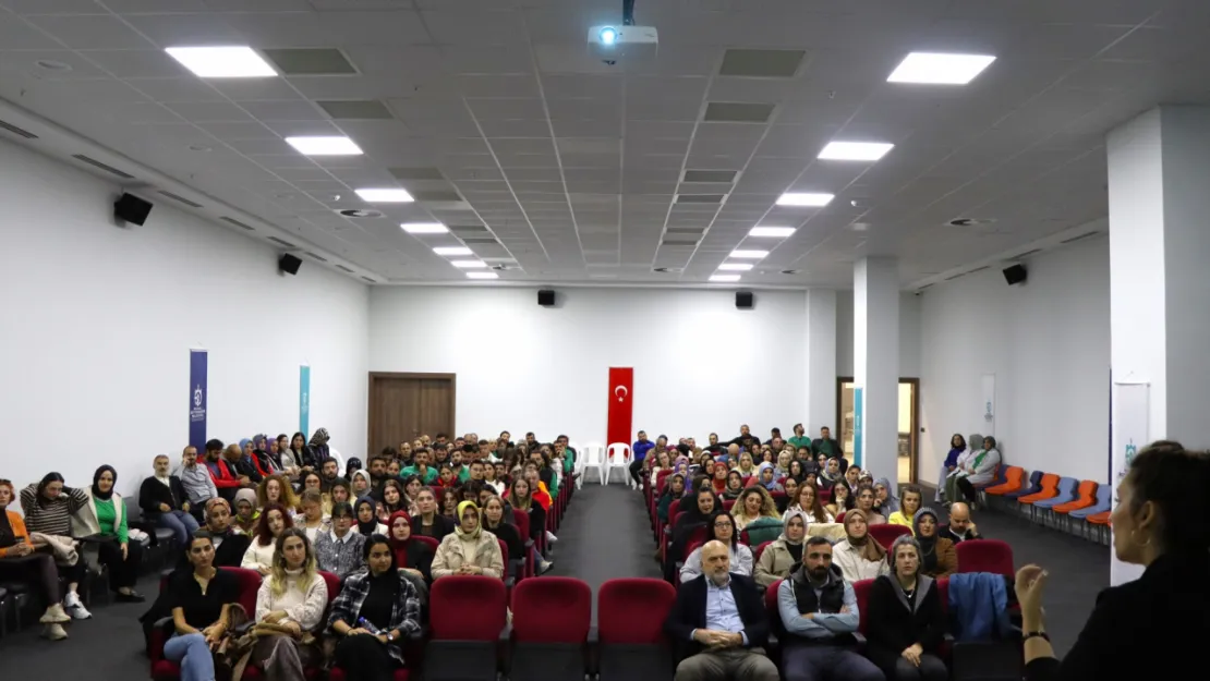 Büyükşehir'den 1 yılda 5 bin 618 personele eğitim