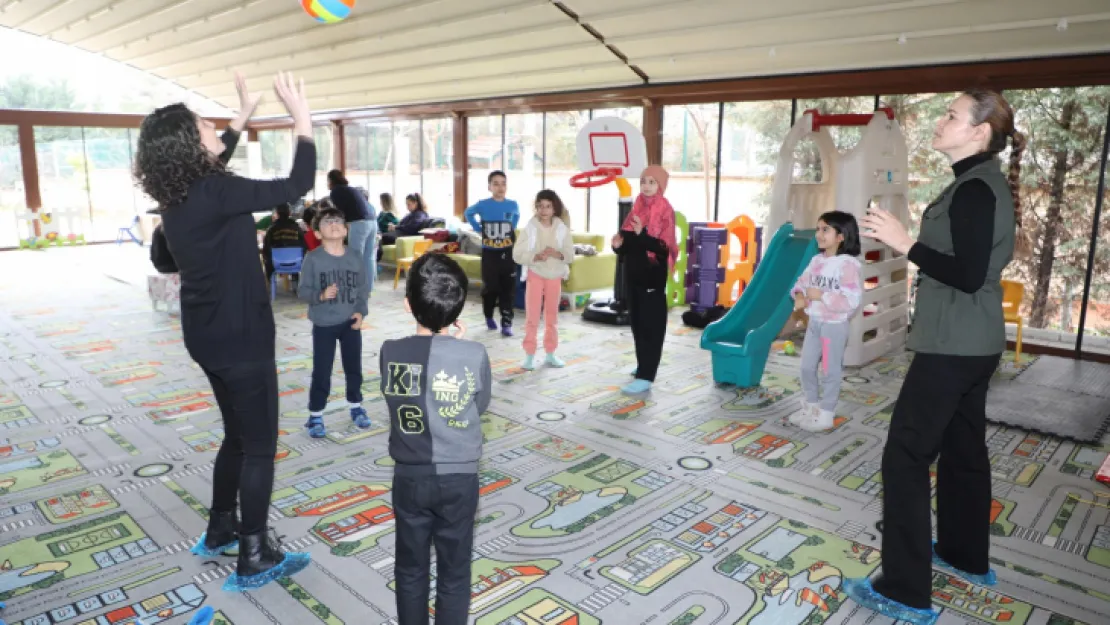 Büyükşehir, depremzedelere kucak açtı