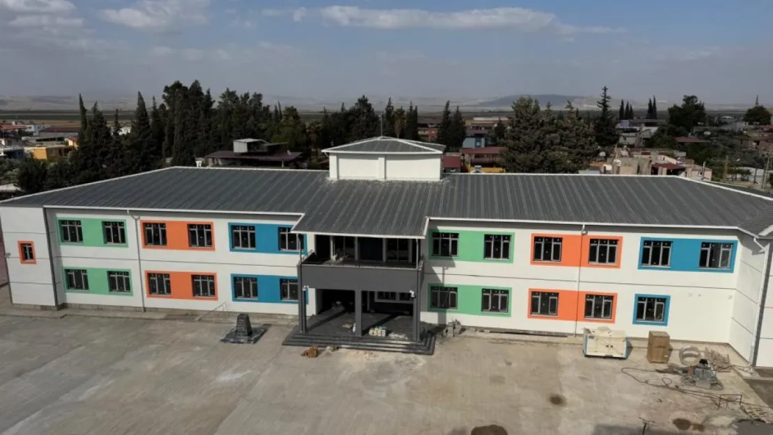 Büyükşehir, Hatay'a 12 derslik okul kazandırdı