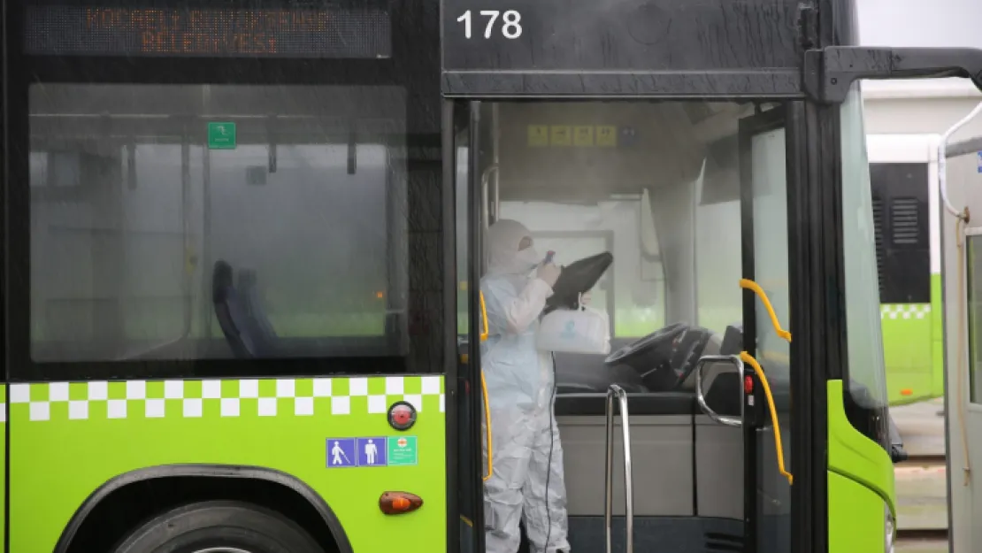 Büyükşehir'in otobüslerine nano gümüş dezenfekte