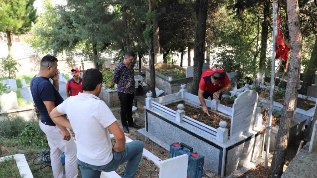 İzmitli şehidimizin kabri yenilendi