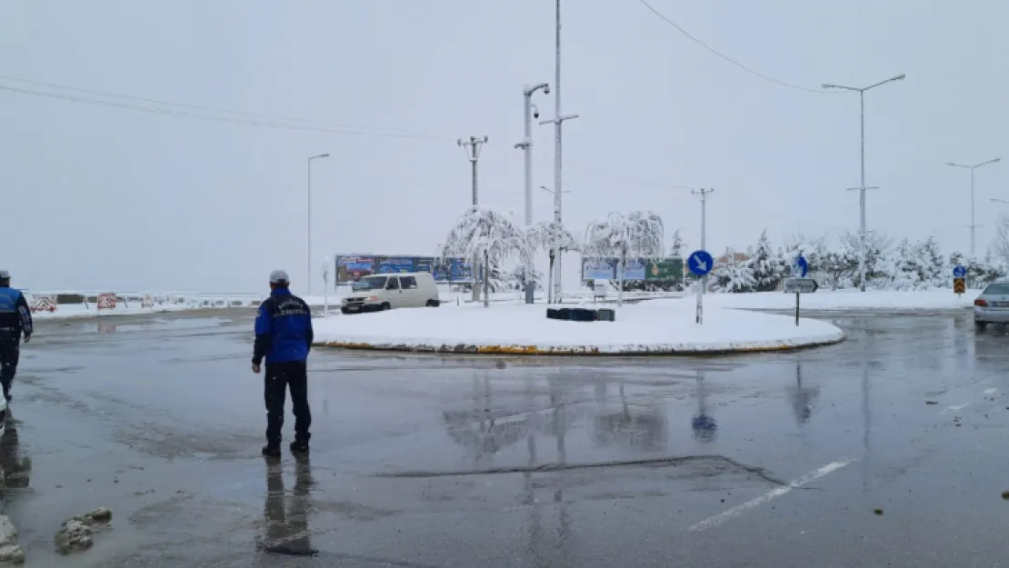 Büyükşehir tüm ekipleriyle teyakkuzda