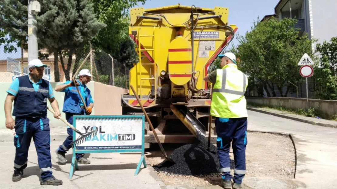 Büyükşehir Yol Bakım Timi her yere yetişiyor