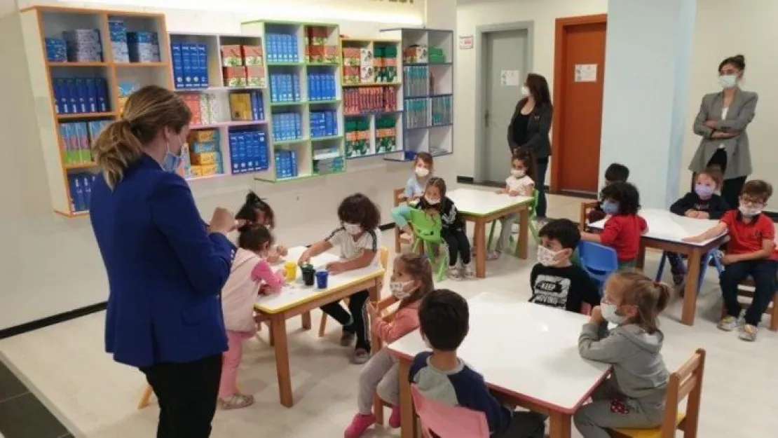 Büyükşehir'den öğrencilere 'sıfır atık' ve çevre eğitimi