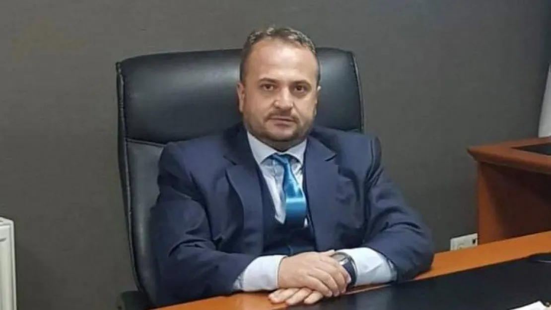 Çakıroğlu'da havlu attı