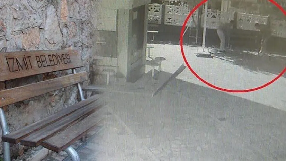 Cami'de bir şey bulamayınca bankı çaldılar