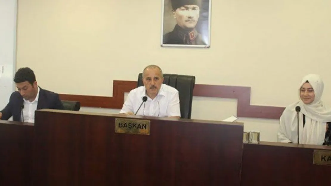 Çayırova Belediyesi'nde yönetmelik yenilendi