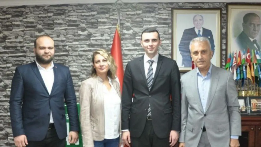 Çeker'den Kurt'a Ziyaret!