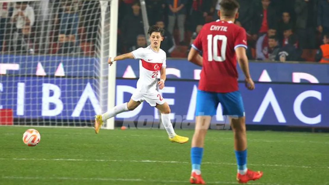 Çekya'yı 2-1 yenen A Milli Futbol Takımımız, adını son 16 turuna yazdı