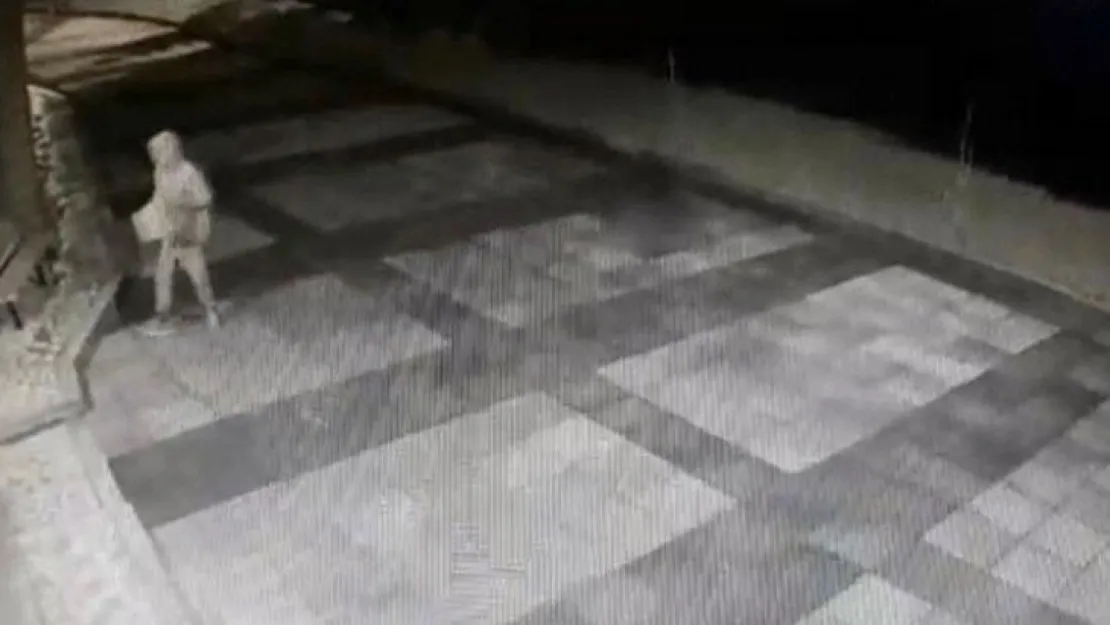 Cem Evi'nden bağış kutusu çalındı!