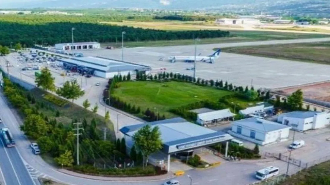 Cengiz Topel uçuşlara kapatıldı!