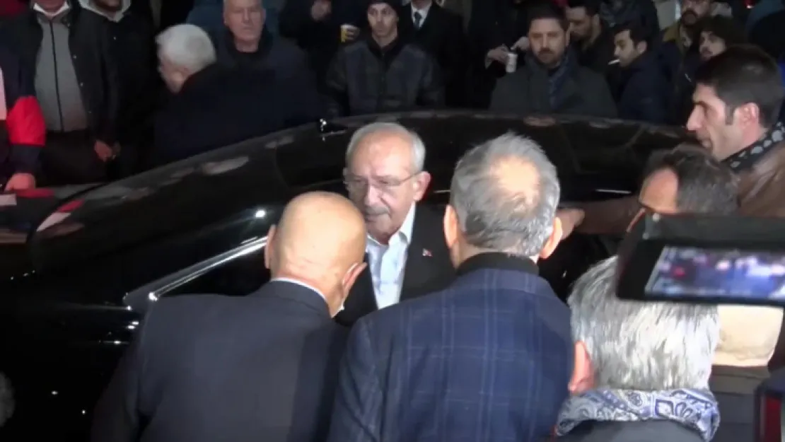 CHP lideri Kılıçdaroğlu, Akşener'i hastanede ziyaret etti