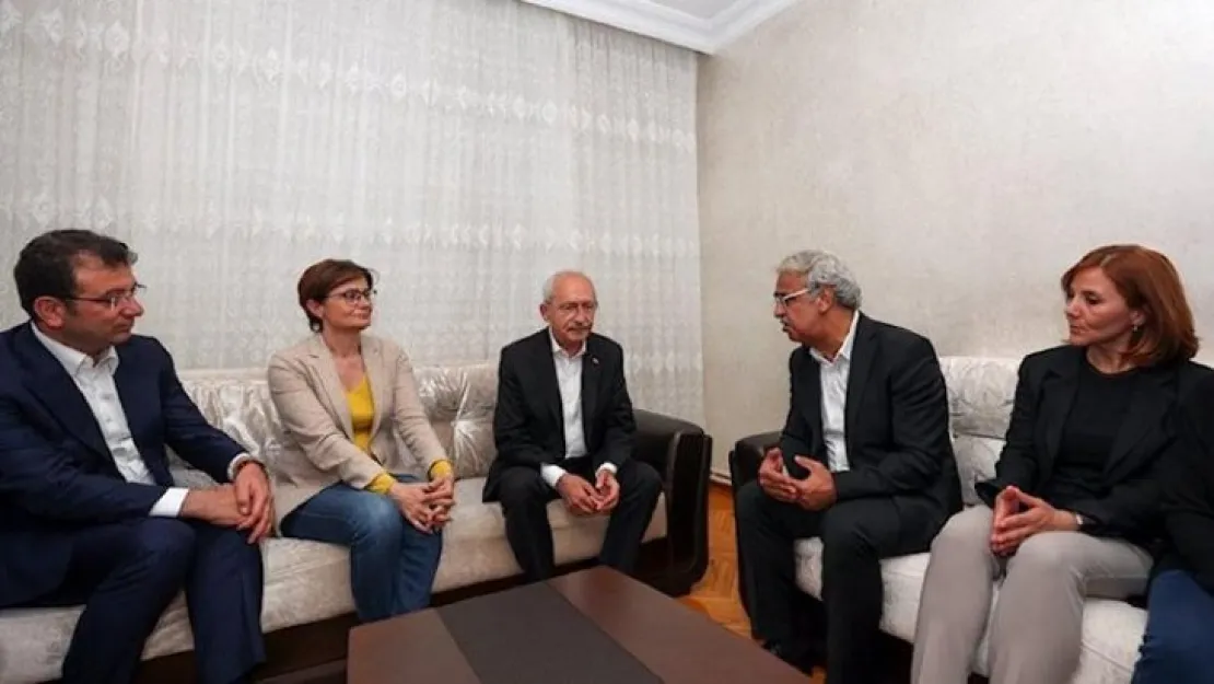CHP tam kadro HDP'ye taziye ziyaretinde bulundu!