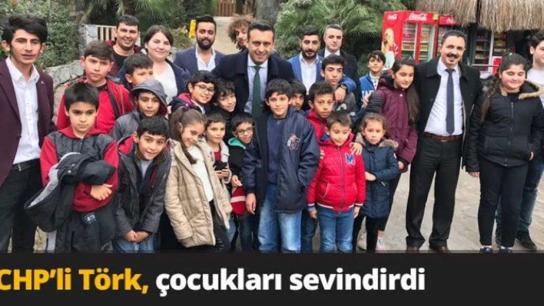 CHP'li Törk, çocukları sevindirdi