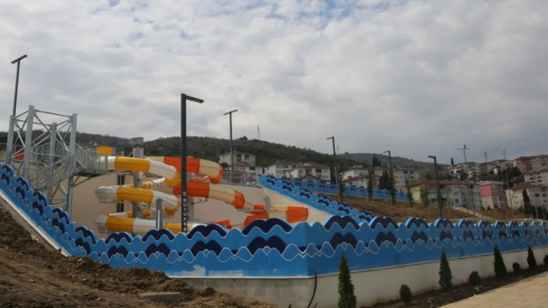 Çift kaydıraklı aquapark yaza hazırlanıyor