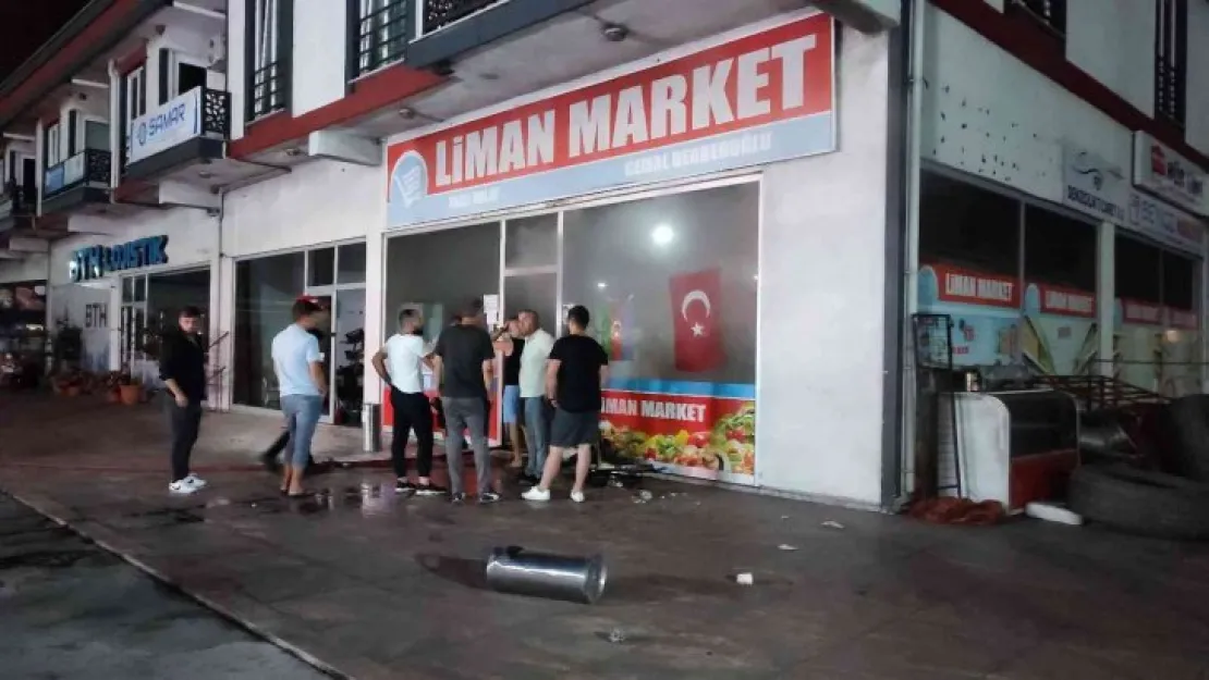 Sakarya'da yangında marketi küle dönmekten böyle kurtardılar