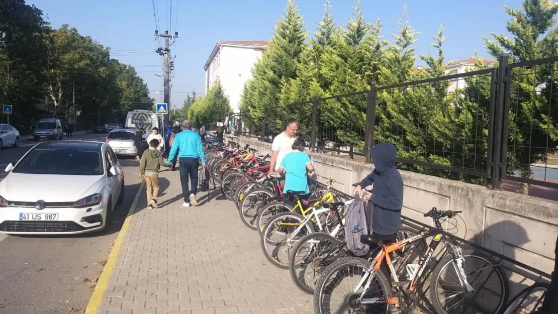 Çocuklarımız bisiklet ile güvenli bir şekilde okula gidebilmeli