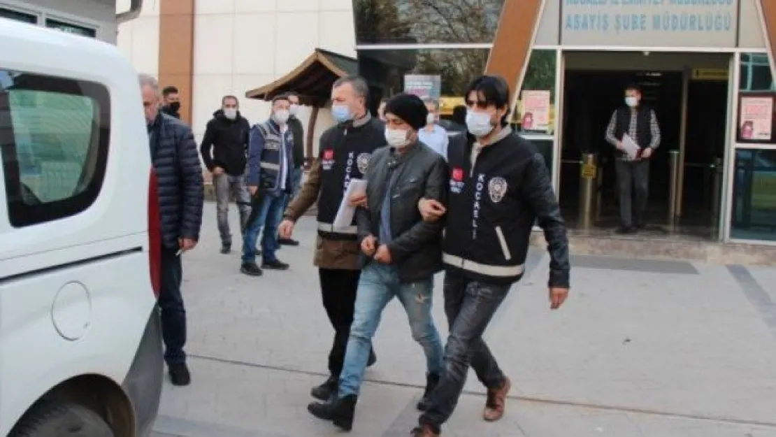 Çocuklarının gözü önünde eski eşini öldüren zanlı adliyeye sevk edildi!