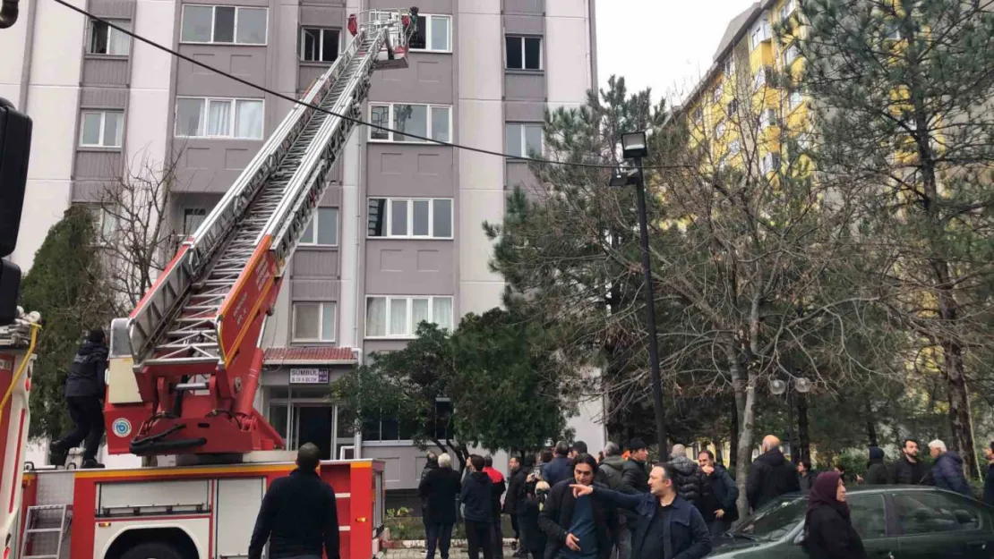 Yangın faciası: 1 ağır yaralı, 4 kişi dumandan etkilendi