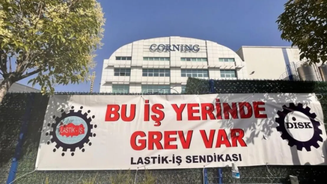 Corning fabrikasında işçiler greve çıktı