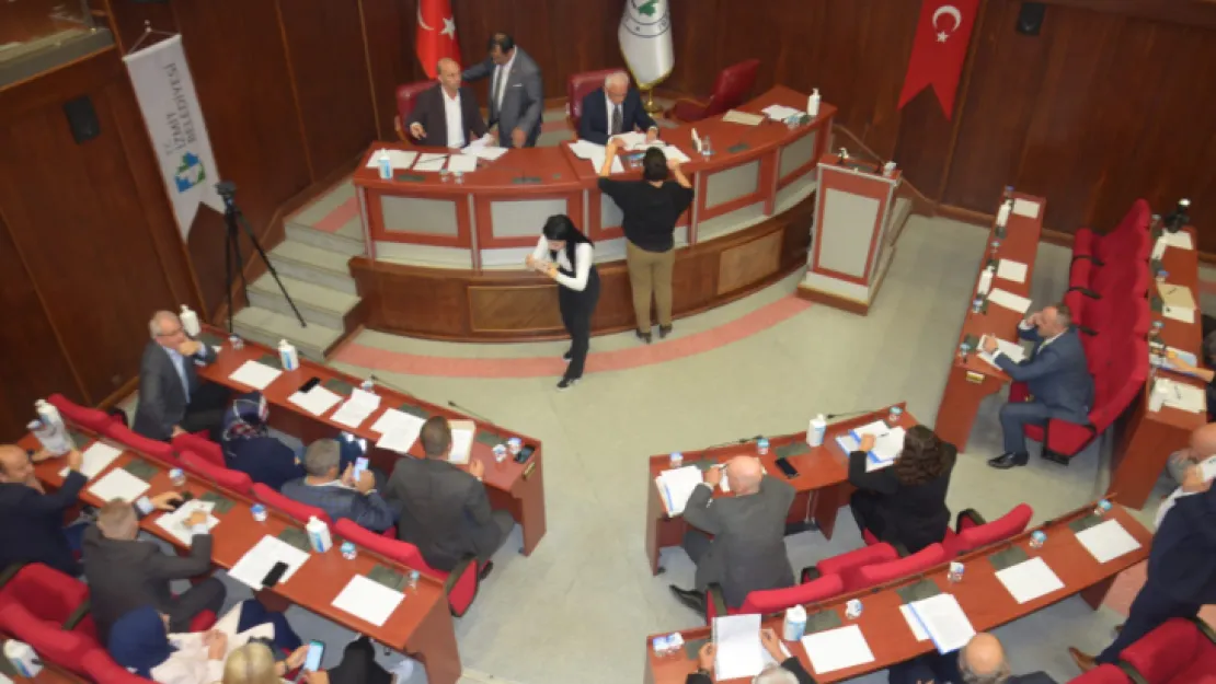 Cumhur İttifakı, İzmit Belediyesi'nden açıklama bekliyor!