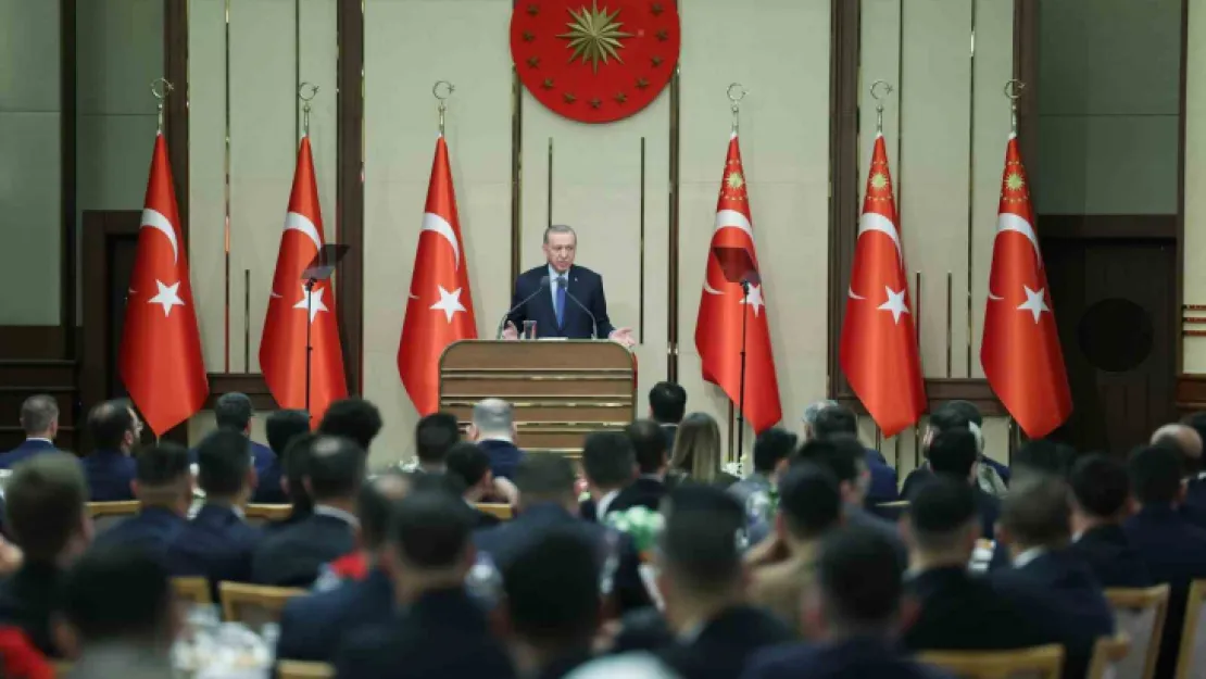 Cumhurbaşkanı Erdoğan, gençlerle buluştu