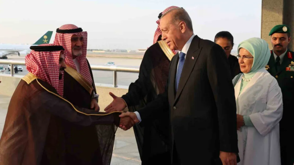 Cumhurbaşkanı Erdoğan Suudi Arabistan'da