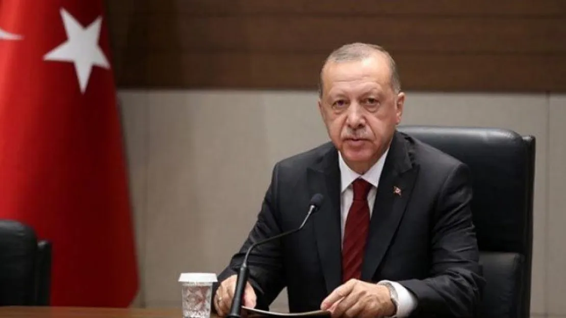 Cumhurbaşkanı, o isimleri görevden aldı!