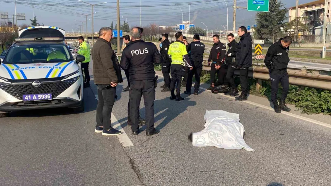 D-100'de bariyerlere çarpan motosikletin sürücüsü hayatını kaybetti