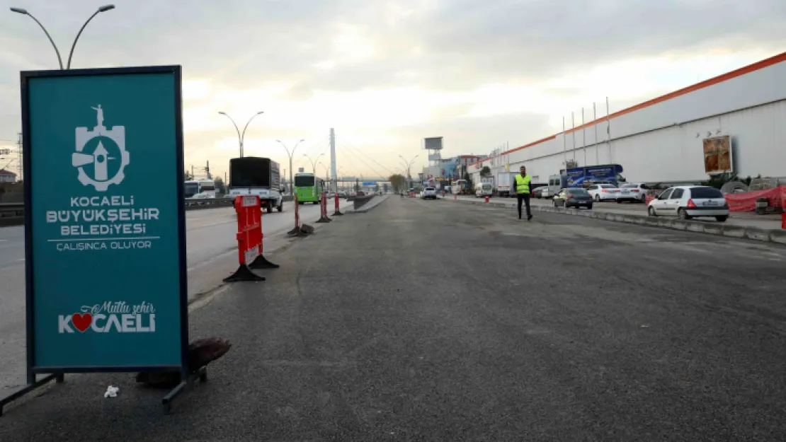 D-100 kuzey yan yol genişliyor