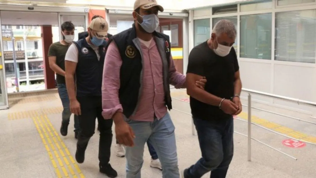 DEAŞ operasyonunda gözaltına alınan 3 kişi adliyeye sevk edildi