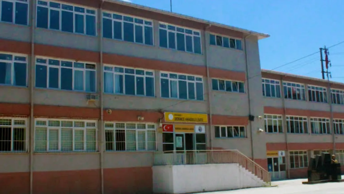 Derince Anadolu Lisesi yıkılıyor!