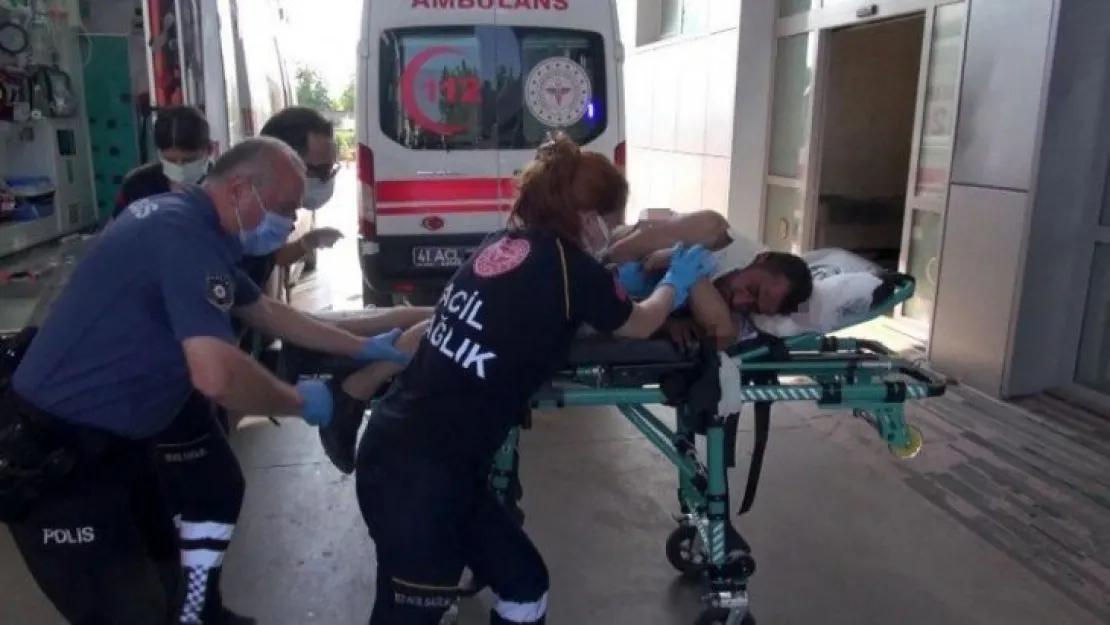 Derince'de sokak ortasında dehşet!