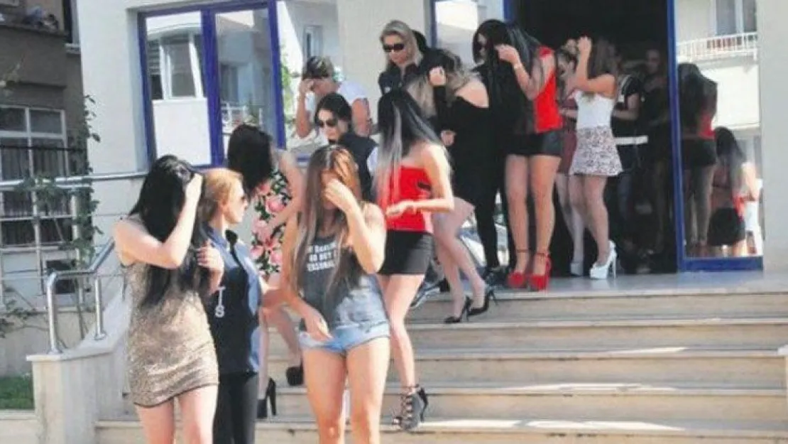 Dev fuhuş operasyonu: 20 gözaltı