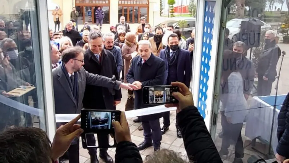 DEVA Partisi Karamürsel yeni binasında