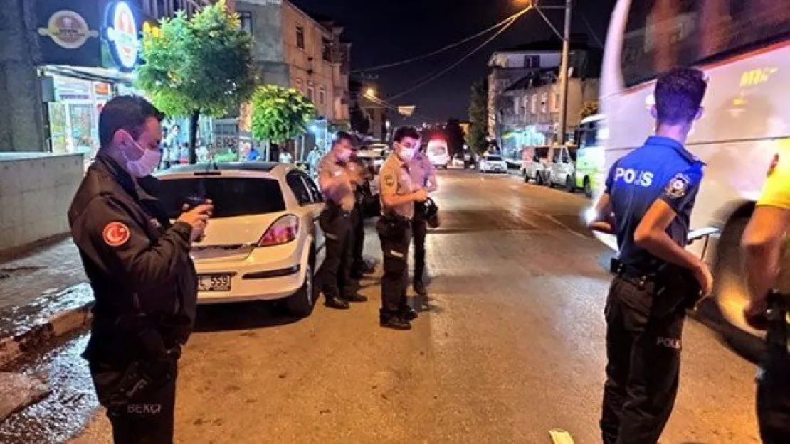 Dilovası'nda sokak ortasında kavga!  İlçe karıştı