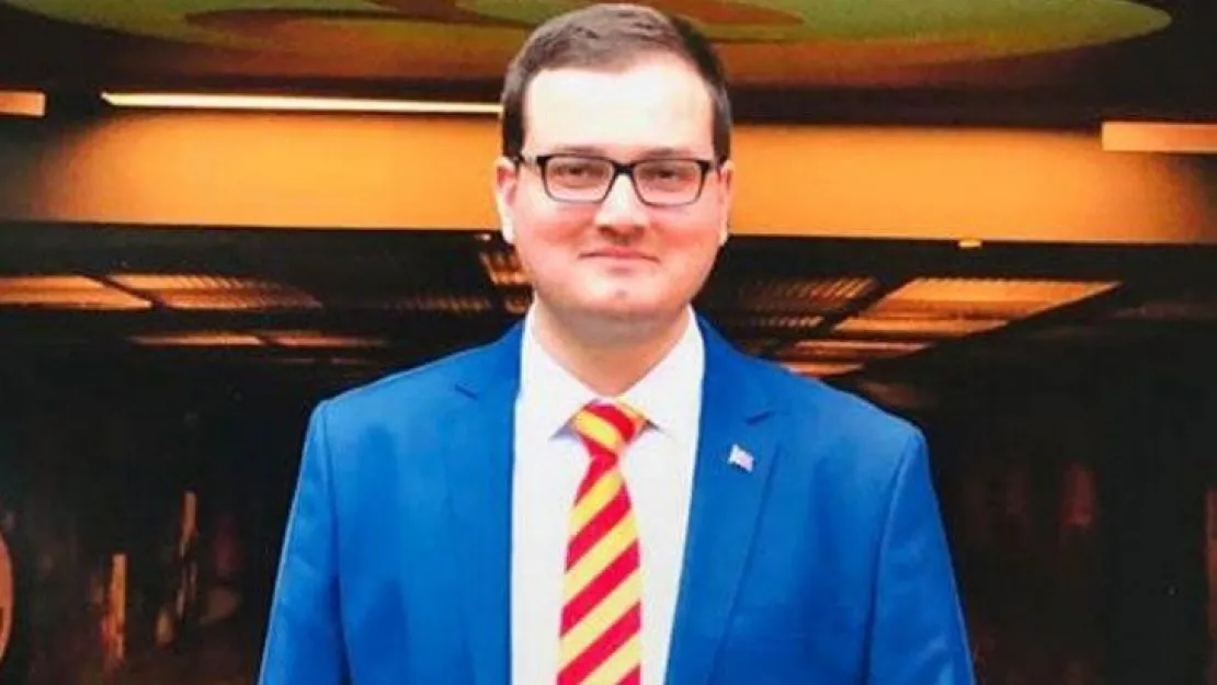 Doğan Önal, o dergiye kapak oldu