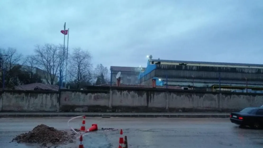 Döküm fabrikasında korku dolu anlar!