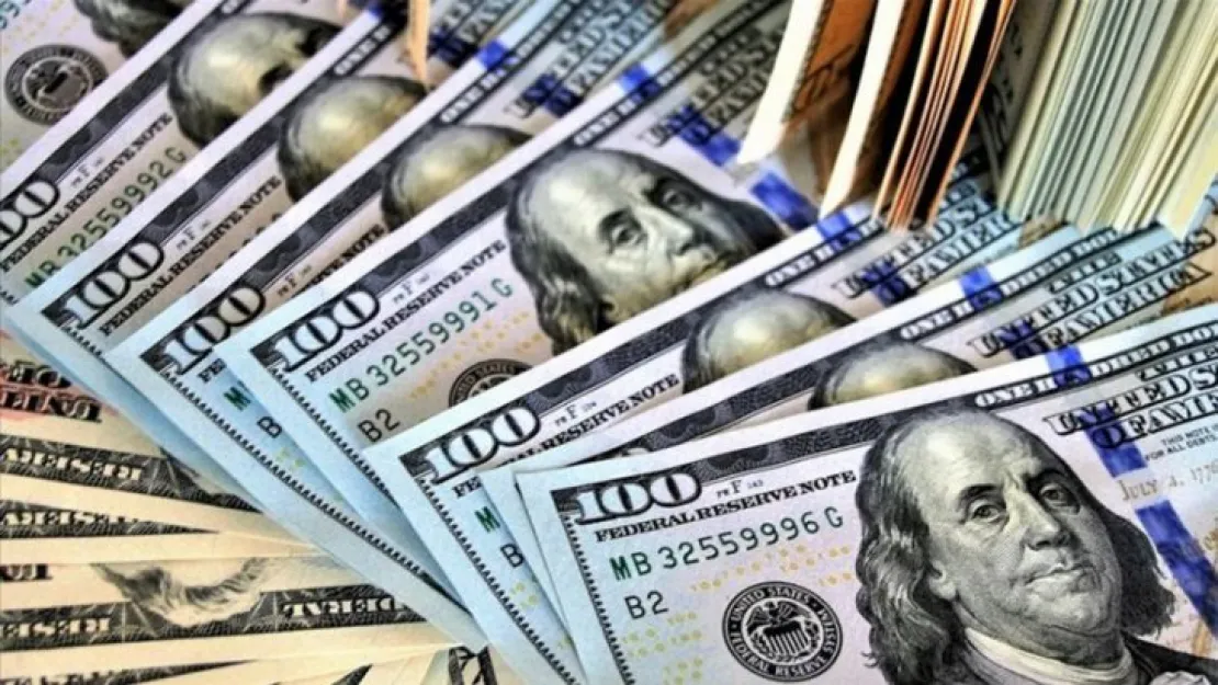 Dolar yeniden uçuşa geçti