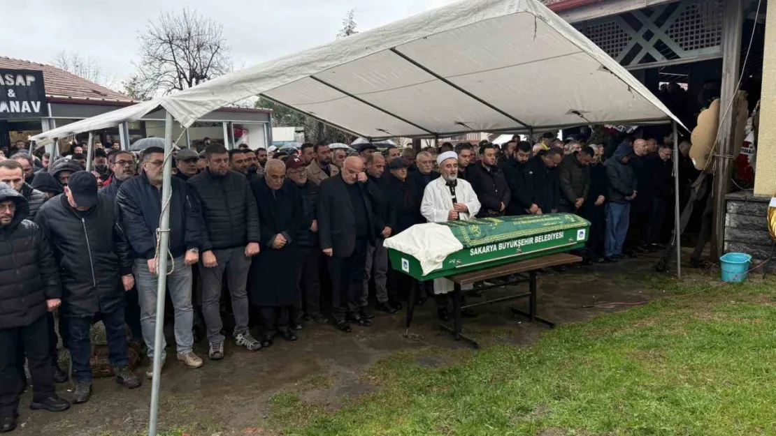 Hadi Özcan, Sakarya'da toprağa verildi