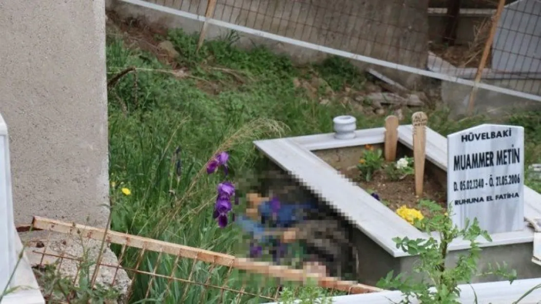 Dua etmek için gittiği aile mezarlığında kayıp oğlunun cesedini buldu