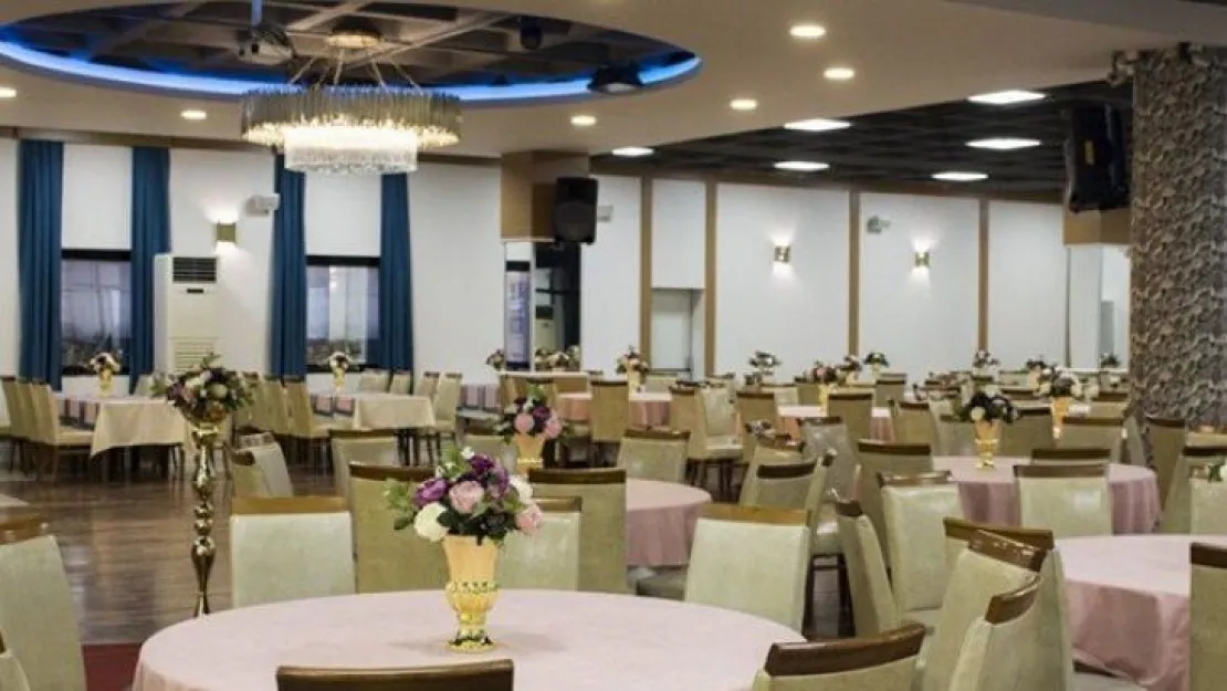 Düğün salonları artık resmen 1 tl!