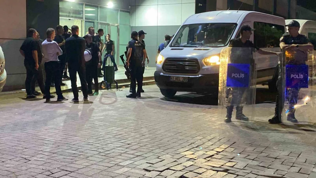 Düğünde iki taraf arasında kavga çıktı! 25 kişi gözaltında!