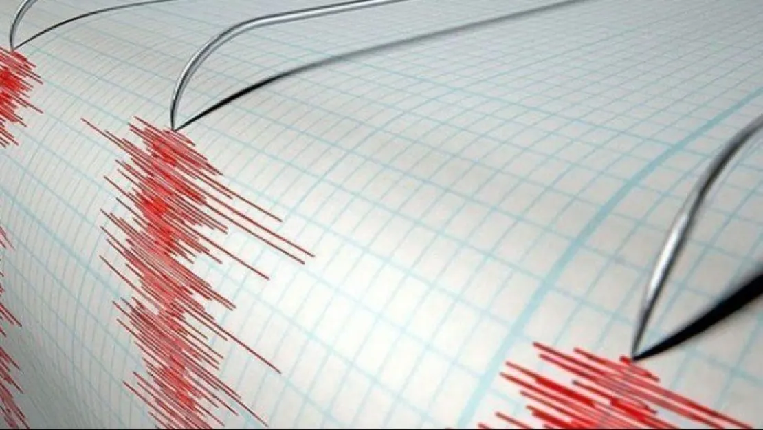 Ege'de korkutan deprem