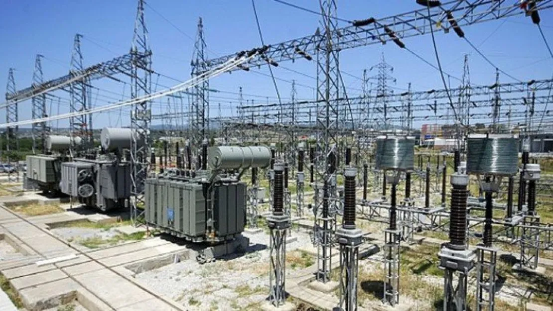 Elektrik arızası vatandaşları bıktırdı