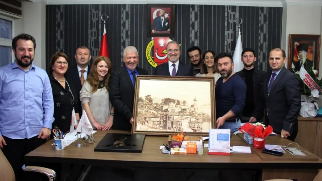 Emiroğlu'ndan KOGACE'ye özel hediye
